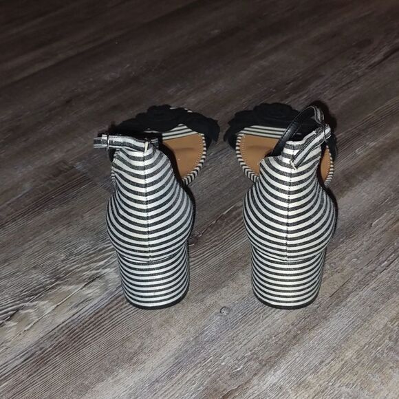 Comfortview Ona Sandal navy and white striped block heel  Sz 12 - Picture 4 of 6